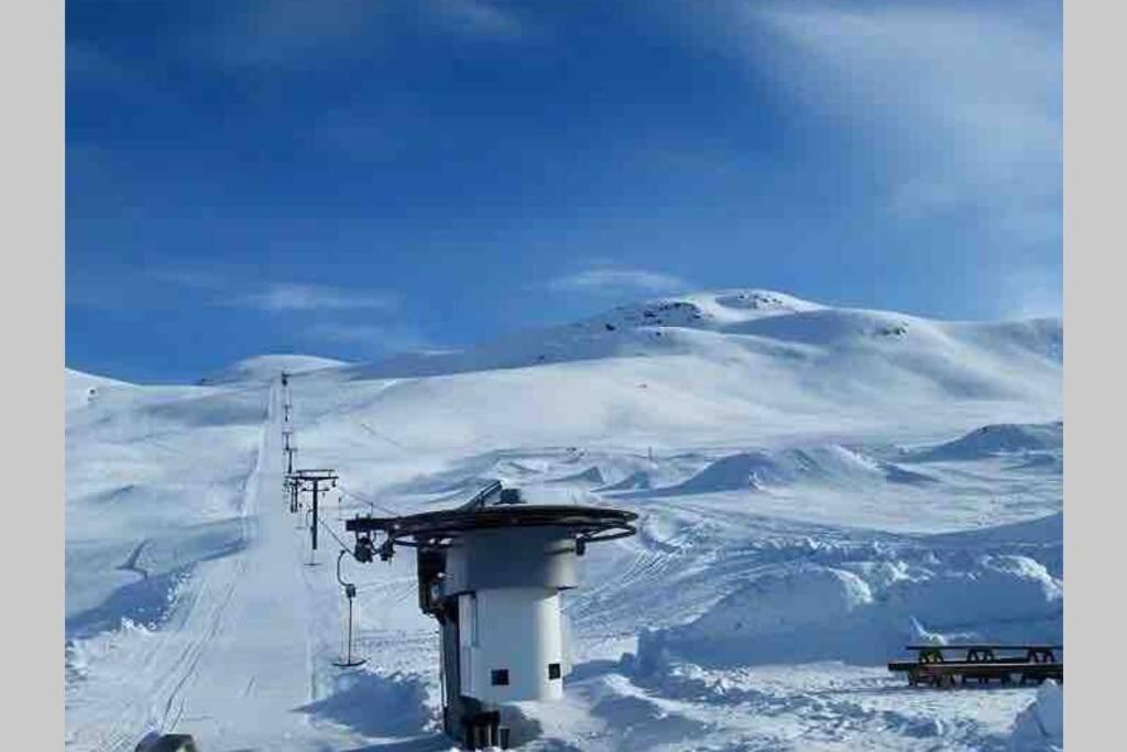 Hytte I Stryn Med Elbil Lader Exterior photo