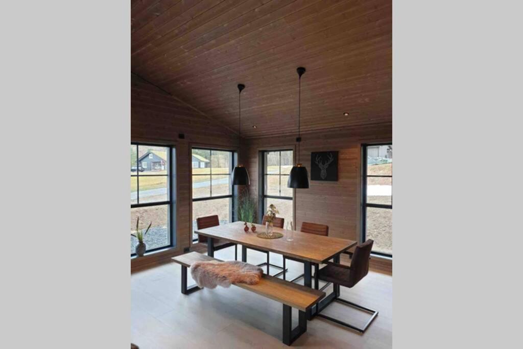 Hytte I Stryn Med Elbil Lader Exterior photo