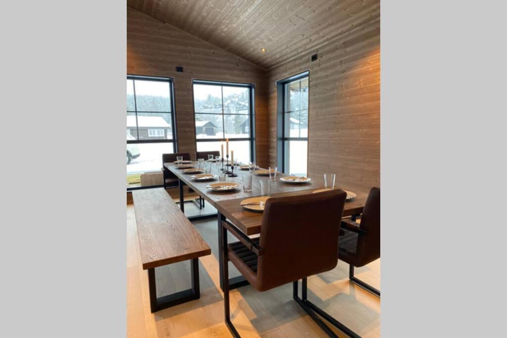 Hytte I Stryn Med Elbil Lader Exterior photo