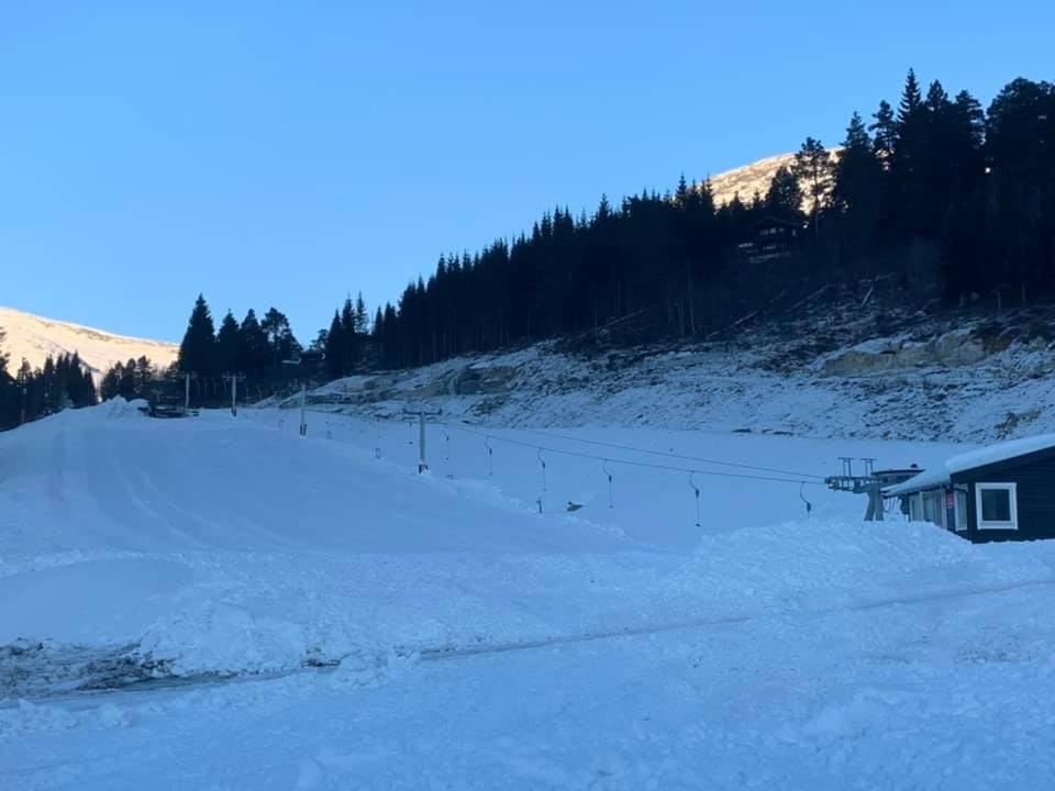 Hytte I Stryn Med Elbil Lader Exterior photo